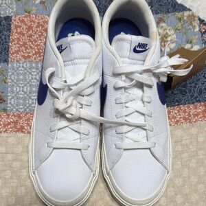 Nike White and Blue Casual Shoes